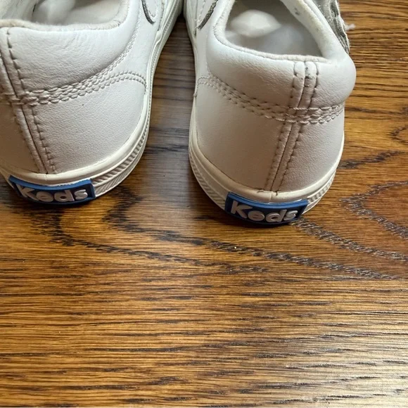 Keds Kids Daphne White Leather T-Strap Sneakers with Velcro Closure Size 11 - Picture 9 of 11